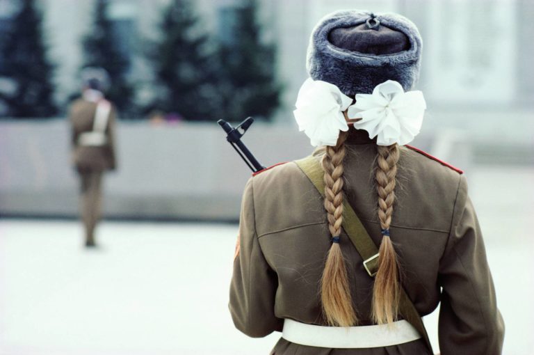 День защитника Отечества: 23 февраля праздник для женщин, что подарить